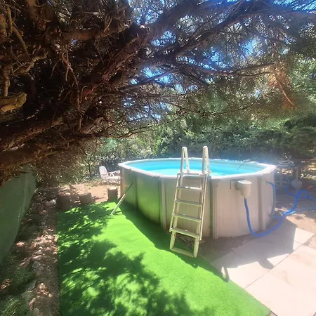 Les Muriers - Etage Complet D'une Grande Maison Avec Jardin Feriehus Argeliers