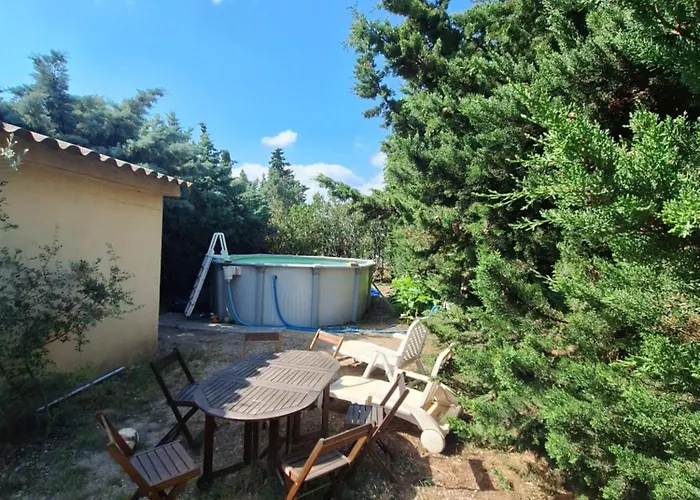 Les Mûriers - Etage Complet D'une Grande Maison Avec Jardin Hébergement de vacances Argeliers